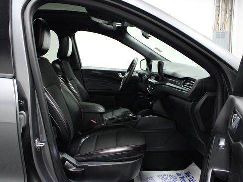 Used 2024 Ford Escape ST-Line w/ Tech Pack #1 image 16