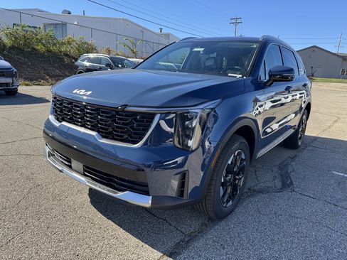 New 2026 Kia Sorento S image 7