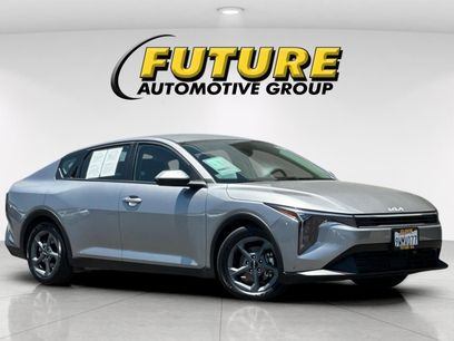 Certified 2025 Kia K4