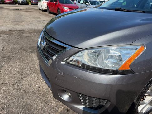 Used 2015 Nissan Sentra SR FWD image 9