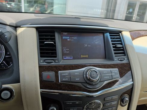 Used 2015 INFINITI QX80 Luxe w/ 22" Wheel Package image 3