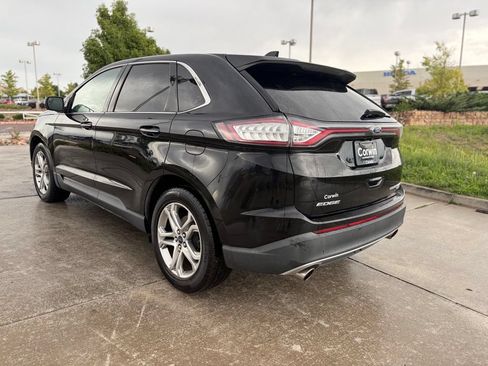 Used 2018 Ford Edge Titanium w/ Technology Package FWD image 8