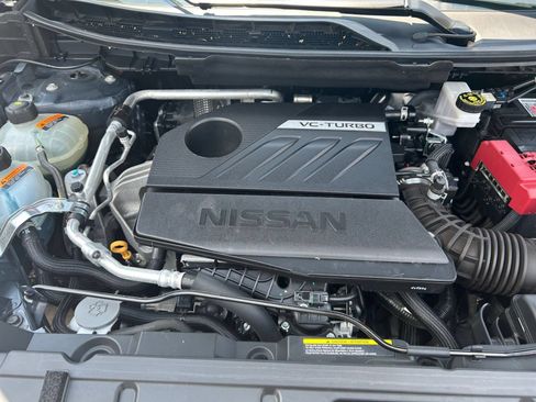 Used 2025 Nissan Rogue SV FWD image 34
