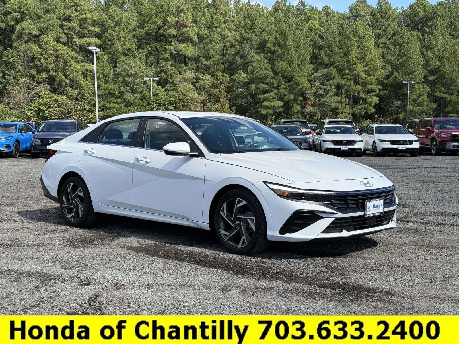 Used 2024 Hyundai Elantra SEL w/ Convenience Package FWD image 1