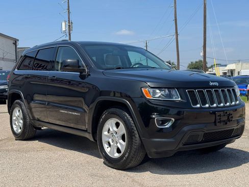 Used 2015 Jeep Grand Cherokee Laredo w/ Quick Order Package 23E RWD image 9