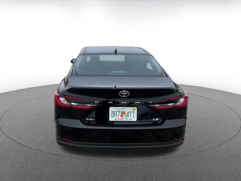 Used 2025 Toyota Camry LE image 12