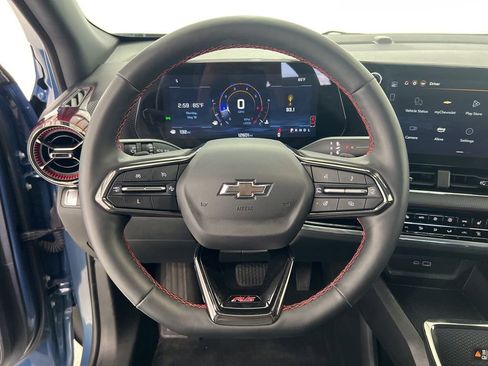 Used 2025 Chevrolet Equinox RS FWD image 10