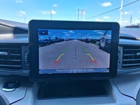 Used 2022 Ford Explorer XLT RWD image 14
