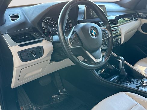 Used 2019 BMW X1 sDrive28i image 9