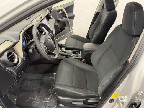 Used 2014 Toyota RAV4 XLE image 10