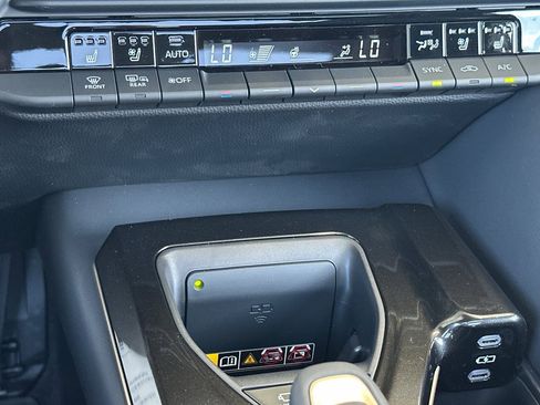 New 2026 Toyota Crown Signia AWD/4WD image 19