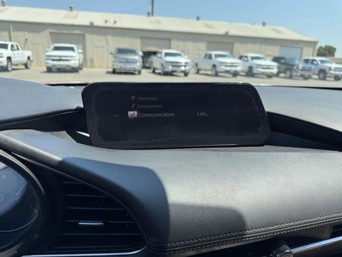 Used 2019 MAZDA MAZDA3 Sedan w/ Preferred Package image 27