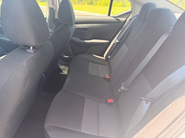 Used 2025 Nissan Sentra SV FWD image 11