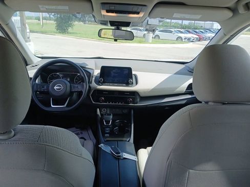 Used 2023 Nissan Rogue SV FWD image 19