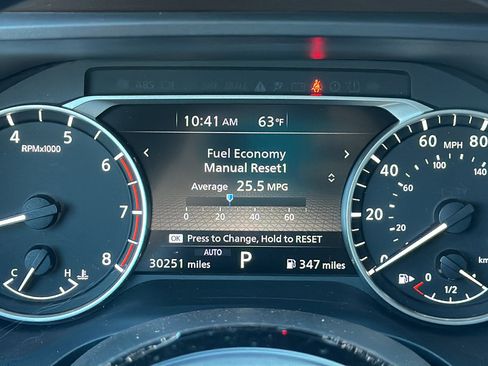 Certified 2022 Nissan Rogue SV image 16