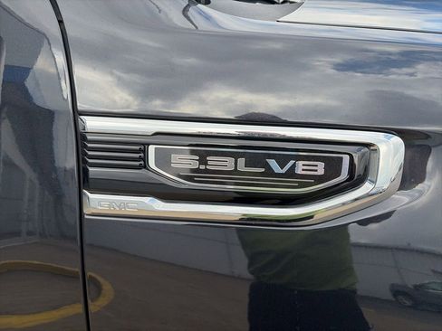 Used 2024 GMC Sierra 1500 SLT AWD/4WD image 6