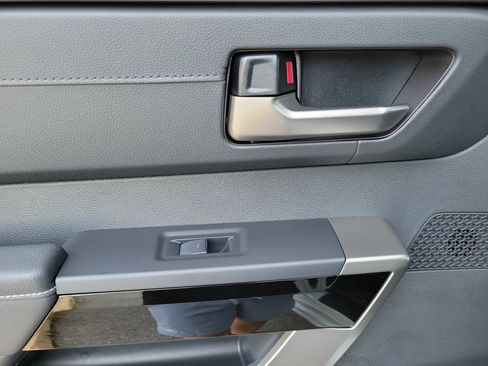 New 2026 Toyota Tundra Limited AWD/4WD image 25