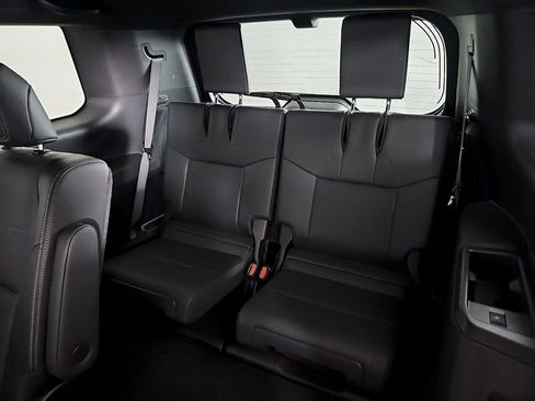 Used 2024 Lexus GX 550 w/ Accessory Package (Z1) AWD/4WD image 11