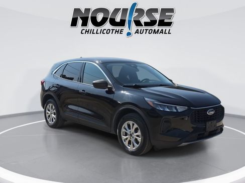 Used 2024 Ford Escape Active AWD/4WD image 2