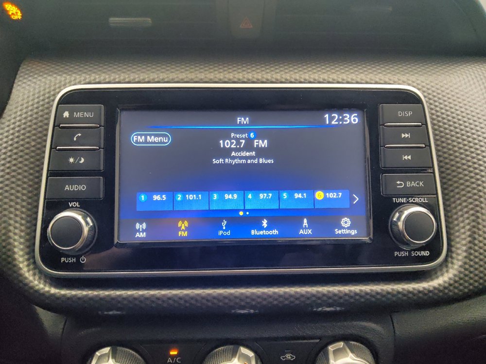 Used 2019 Nissan Kicks S FWD image 25