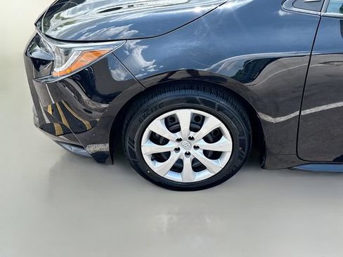 Used 2023 Toyota Corolla LE FWD image 29