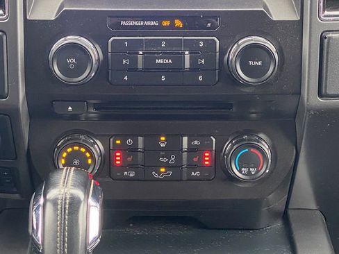 Used 2018 Ford F150 XLT w/ Equipment Group 302A Luxury image 24