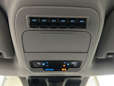 New 2026 Ford F250 XL w/ XL Chrome Package image 23