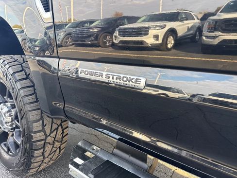 Used 2022 Ford F350 Lariat w/ Lariat Ultimate Package image 17