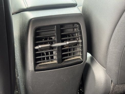 Used 2023 Kia Niro EX FWD image 37