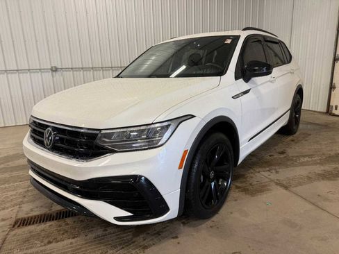 Certified 2023 Volkswagen Tiguan SE R-Line FWD image 1