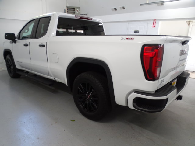 Certified 2023 GMC Sierra 1500 Pro w/ Graphite Edition AWD/4WD image 17