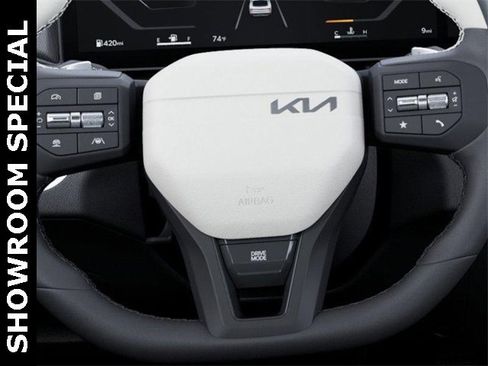 New 2025 Kia K4 GT-Line w/ GT-Line Premium Package image 21