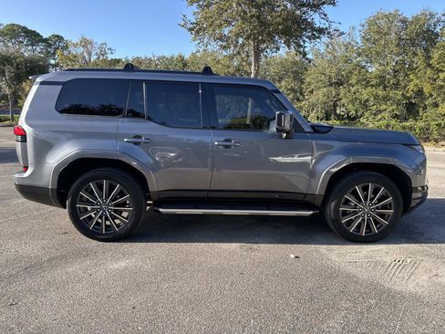 Certified 2024 Lexus GX 550 image 2
