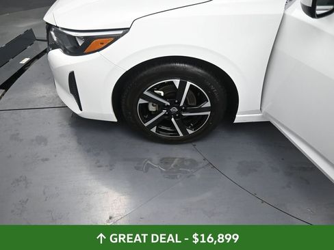 Used 2024 Nissan Sentra SV image 14
