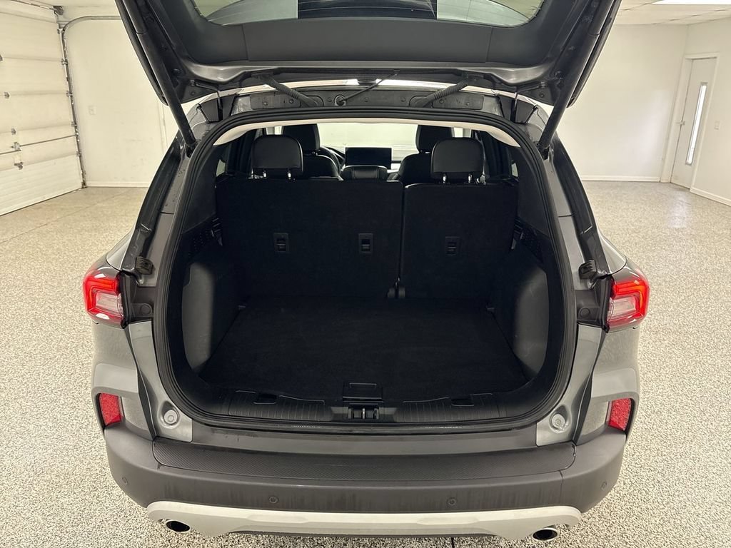 Used 2025 Ford Escape Platinum AWD/4WD image 25
