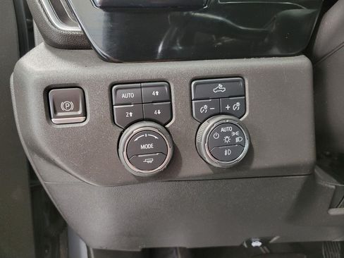 Used 2023 Chevrolet Silverado 1500 RST w/ Z71 Off-Road Package AWD/4WD image 37