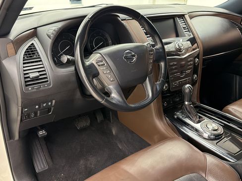 Used 2019 Nissan Armada Platinum w/ Captain's Chairs Package RWD image 4