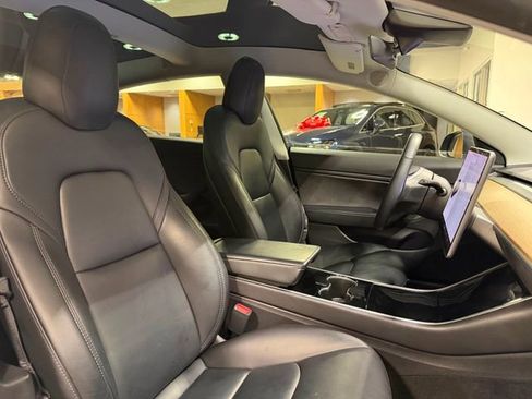 Used 2019 Tesla Model 3 Long Range image 23