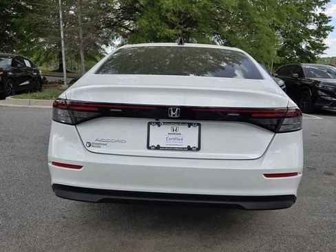 Certified 2025 Honda Accord SE image 5