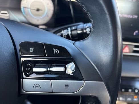 Used 2022 Hyundai Elantra SEL w/ Convenience Package image 15