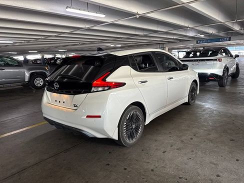 Used 2024 Nissan Leaf SV Plus FWD image 3