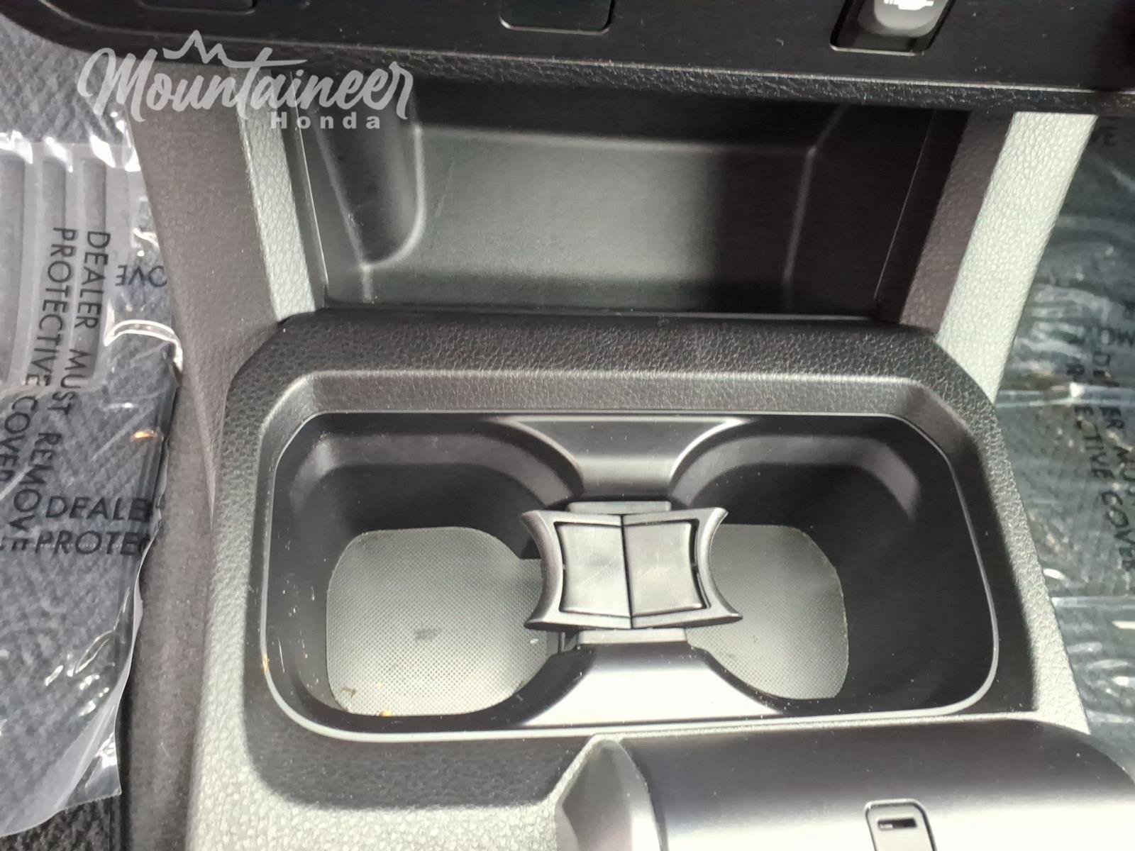 Used 2016 Toyota Tacoma SR5 RWD image 37