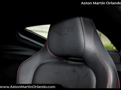 Used 2025 Aston Martin V8 Vantage Coupe image 5