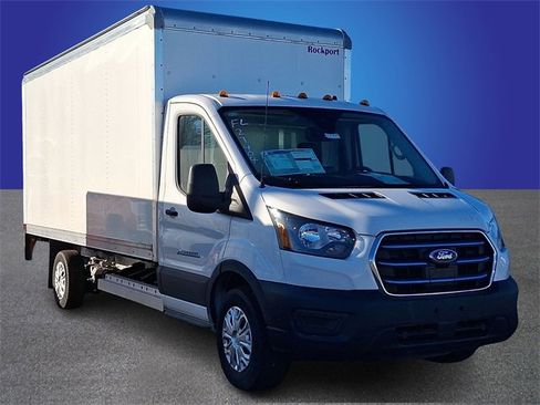 New 2023 Ford E-Transit image 3
