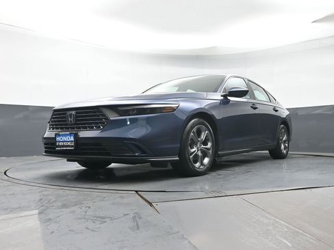 Used 2024 Honda Accord EX image 28