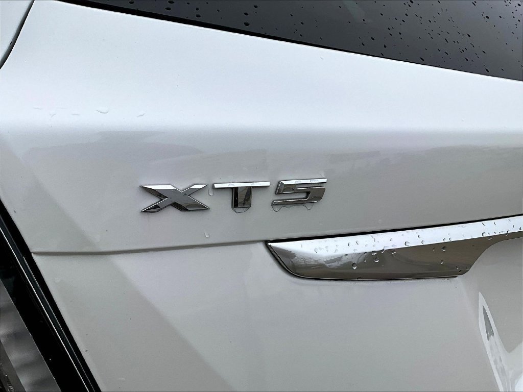 Used 2022 Cadillac XT5 Sportv w/ LPO, Floor Liner Package AWD/4WD image 26