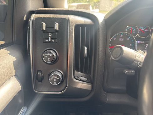 Used 2019 Chevrolet Silverado 1500 LT w/ All Star Edition image 16