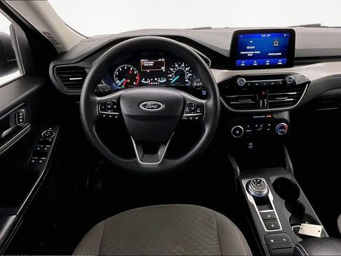 Used 2022 Ford Escape SE image 8