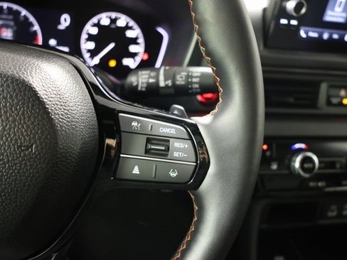 Used 2024 Honda Pilot TrailSport image 19