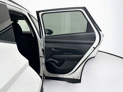 Used 2025 Hyundai Tucson SEL AWD/4WD image 29